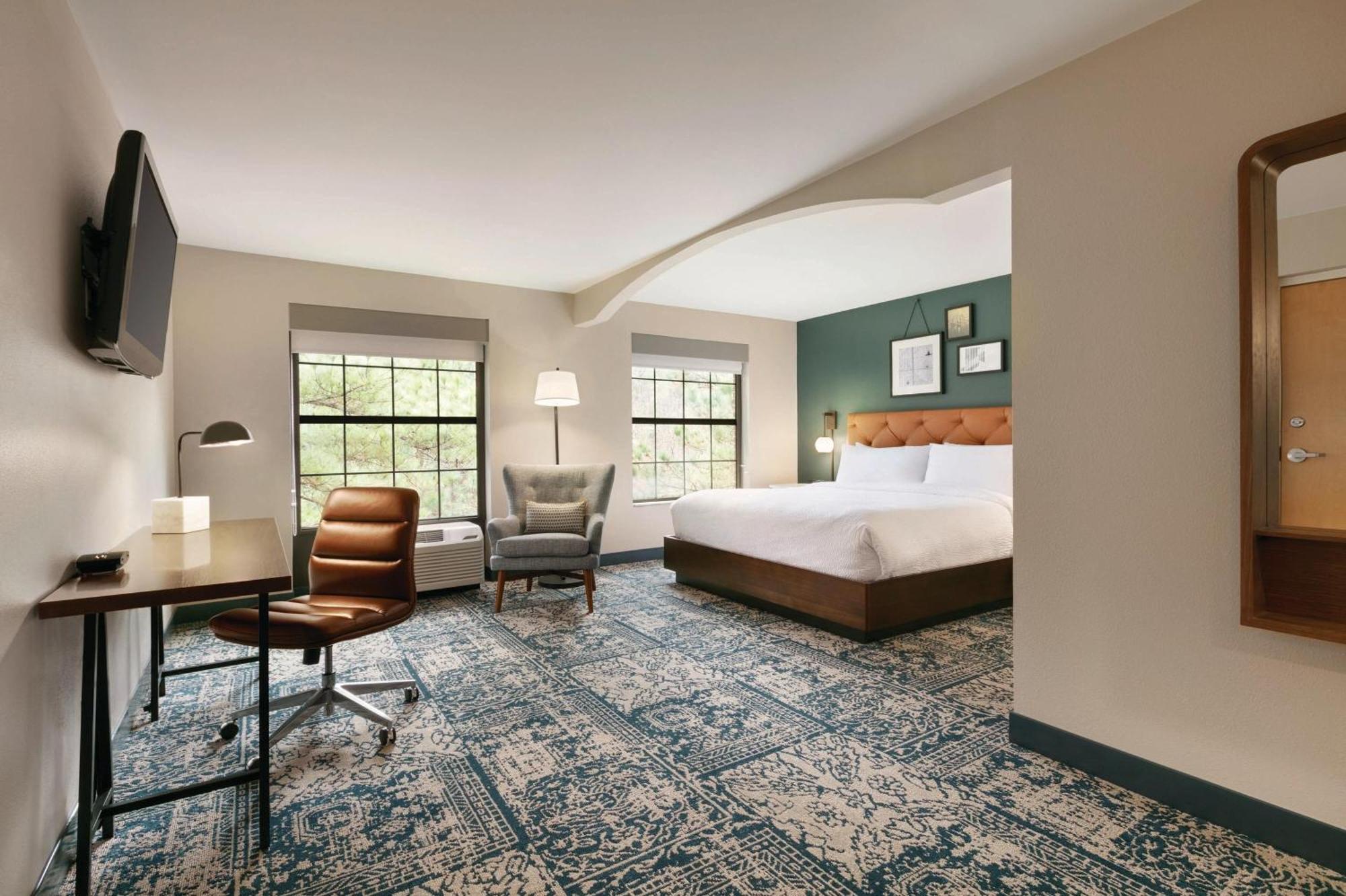 Four Points By Sheraton Raleigh Arena Exterior photo